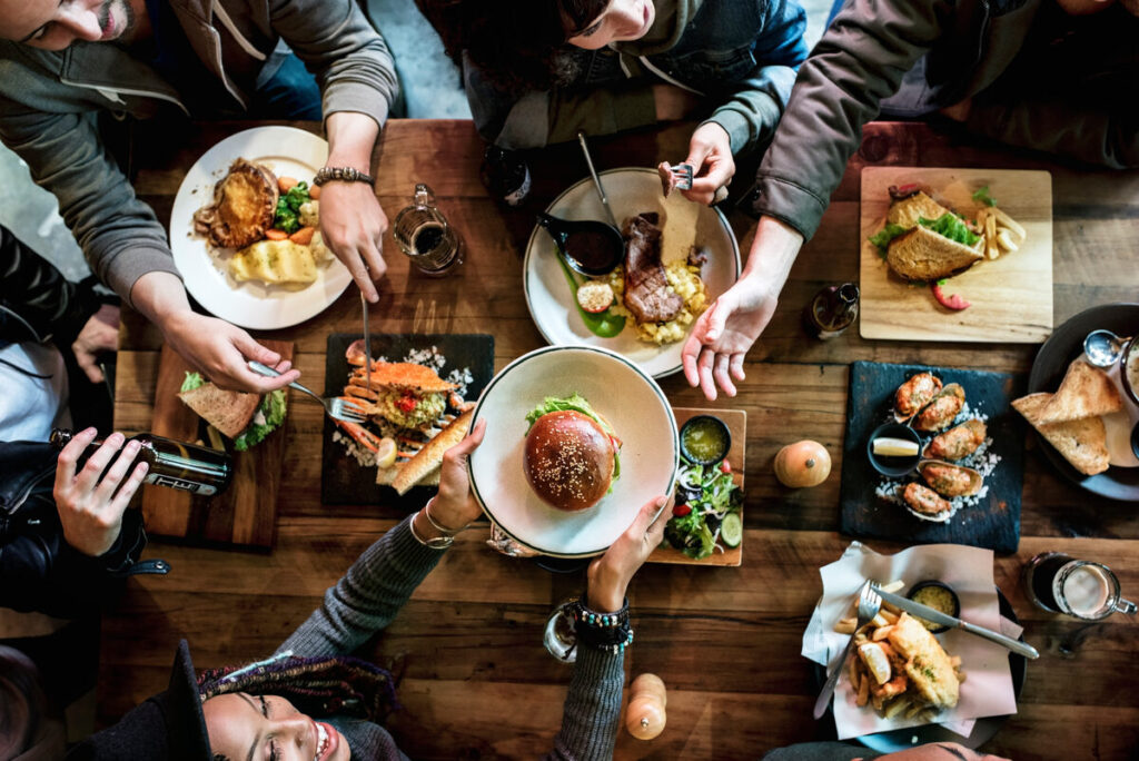 A Food Lover’s Guide to Dining in Fort Salonga: The Best Eats, Sips, and Hidden Gems